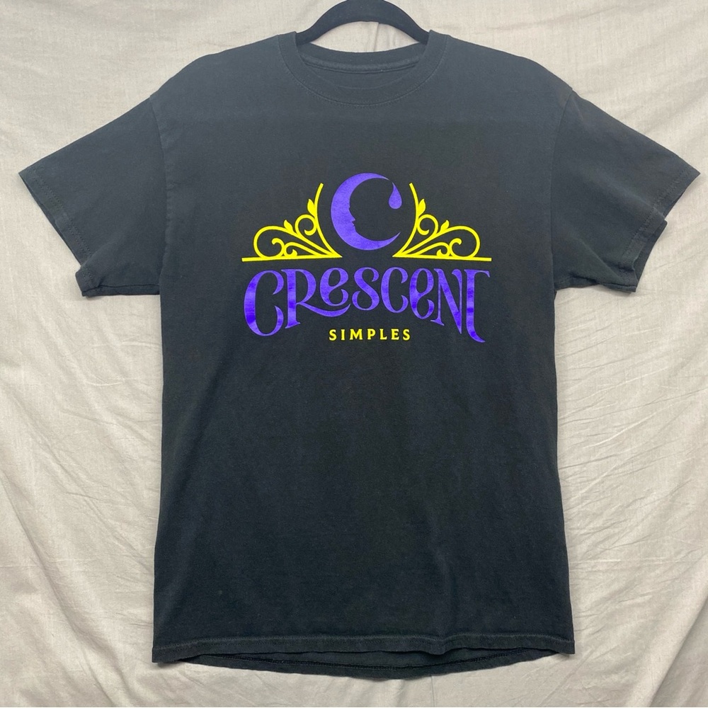 Crescent Simplesβ T-Shirt Black Size | L